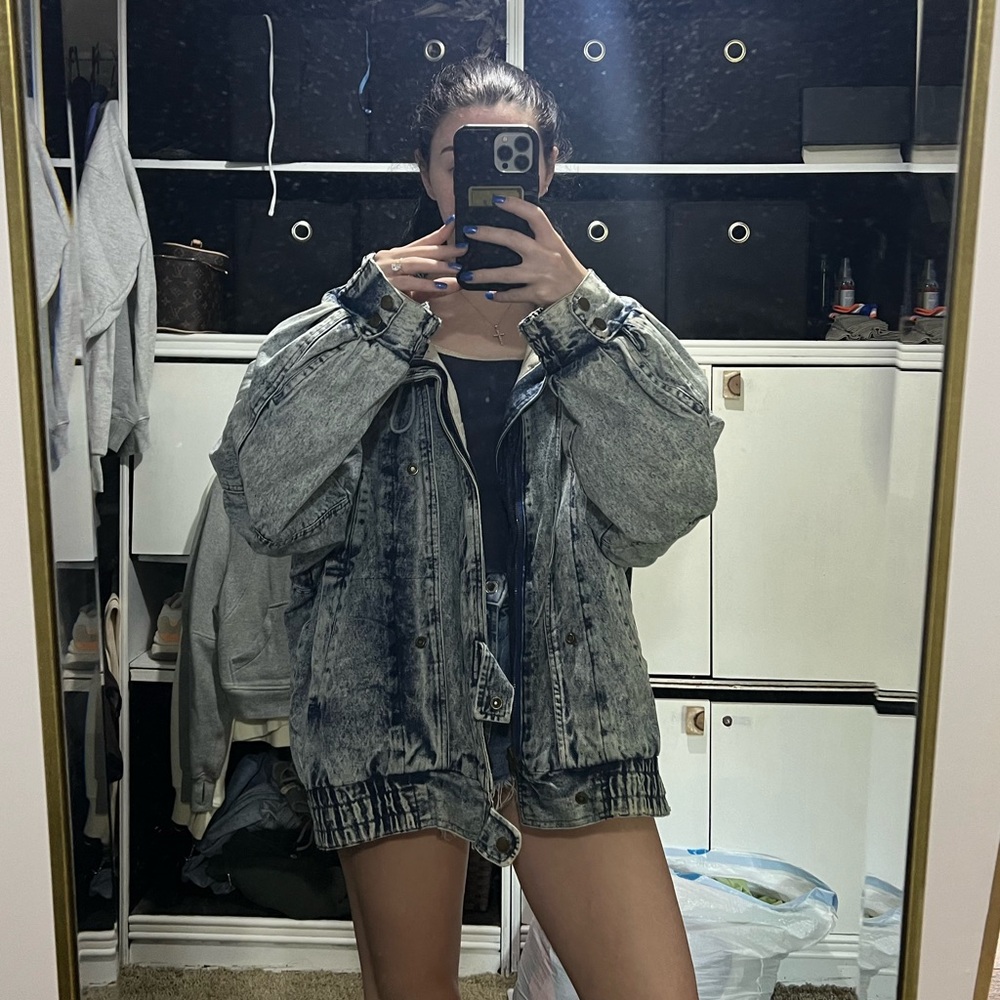 Vintage oversized denim jacket from the 90s